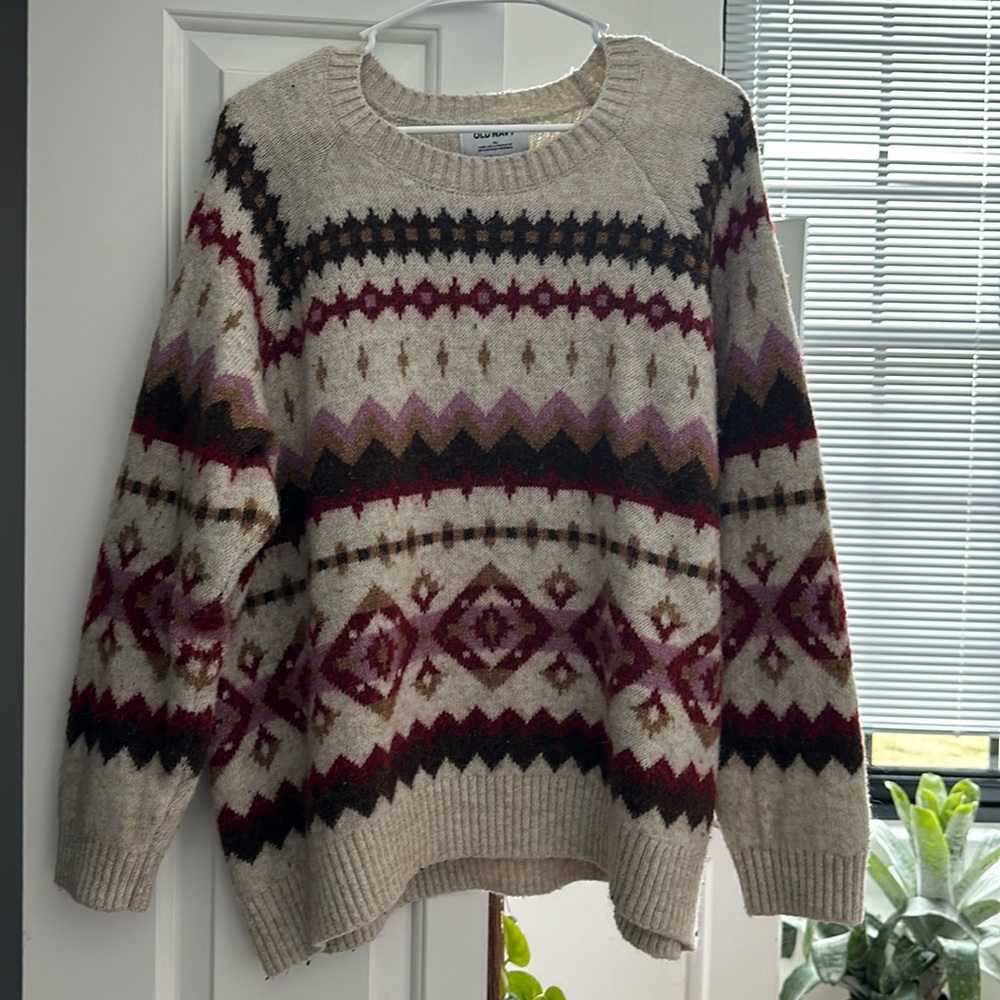 Old Navy XL Crewneck sweater